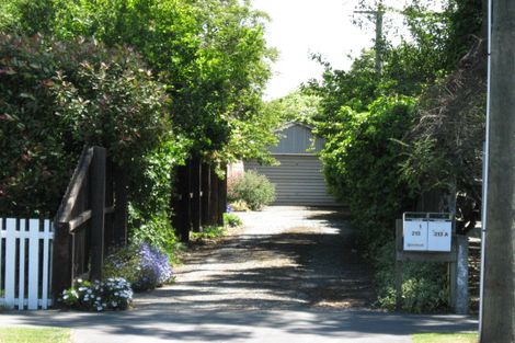 Photo of property in 213 Avonhead Road, Avonhead, Christchurch, 8042