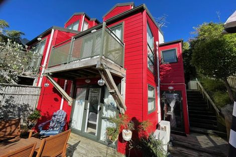 Photo of property in 2a Donald Crescent, Karori, Wellington, 6012