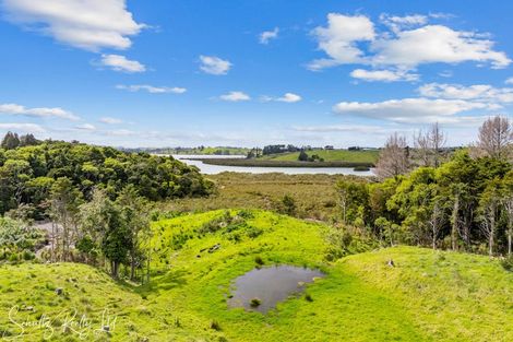 Photo of property in 186 Metcalfe Road, Matakohe, 0593