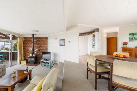 Photo of property in 1 Routley Drive, Glen Eden, Auckland, 0602