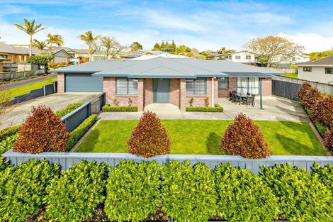 Photo of property in 61c Puriri Road, Pukekohe, 2120