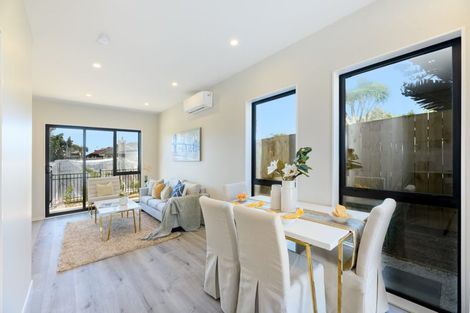 Photo of property in 14e Durham Street, Te Atatu Peninsula, Auckland, 0610