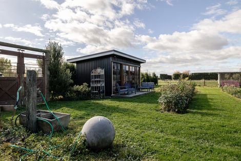 Photo of property in 2009 Longburn Rongotea Road, Longburn, Palmerston North, 4475