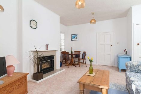 Photo of property in 86 Trafalgar Street, Waterloo, Lower Hutt, 5011