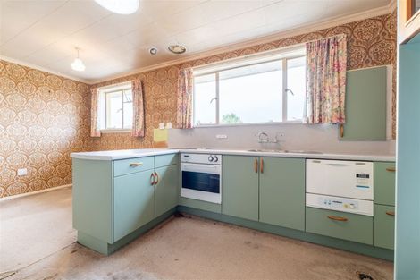 Photo of property in 4 Avenue Road, West End, Timaru, 7910