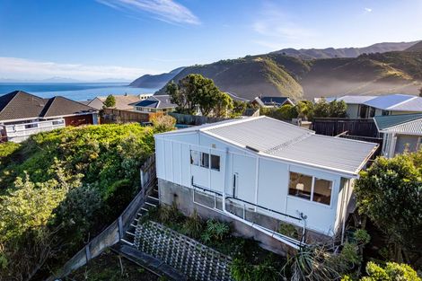 Photo of property in 142 Severn Street, Island Bay, Wellington, 6023