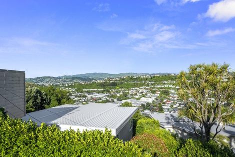 Photo of property in 91 Nevay Road, Miramar, Wellington, 6022