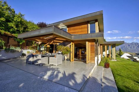 Photo of property in 27 Edinburgh Drive, Queenstown, 9300