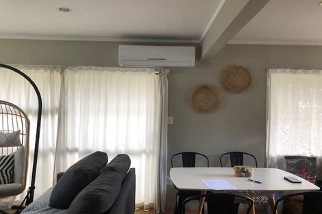 Photo of property in 23 Lauderdale Road, Birkdale, Auckland, 0626