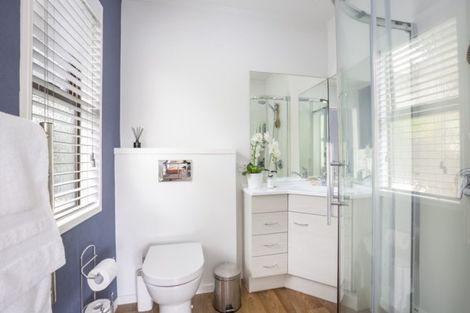 Photo of property in 10 Kowhai Street, Tawa, Wellington, 5028