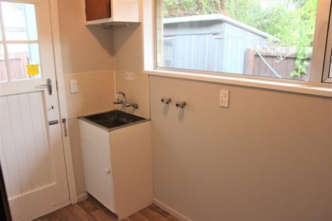 Photo of property in 40 Highland Place, Avonhead, Christchurch, 8042