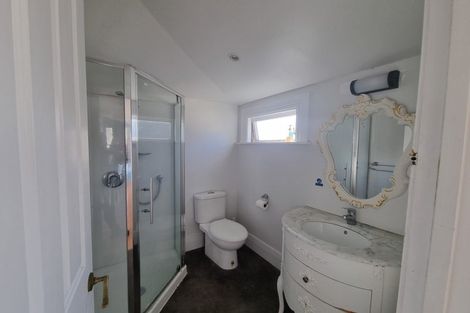 Photo of property in 205u1 The Terrace, Wellington Central, Wellington, 6011