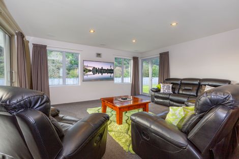 Photo of property in 3 Tussock Place, Stoke, Nelson, 7011