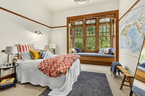 Photo of property in 11 Trelissick Crescent, Ngaio, Wellington, 6035