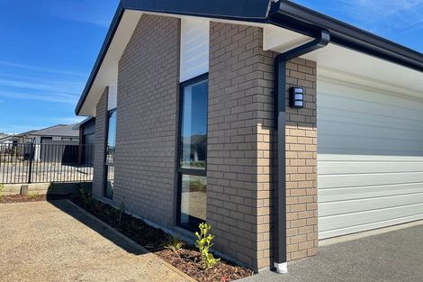 Photo of property in 25 Pioneer Crescent, Omokoroa, 3114