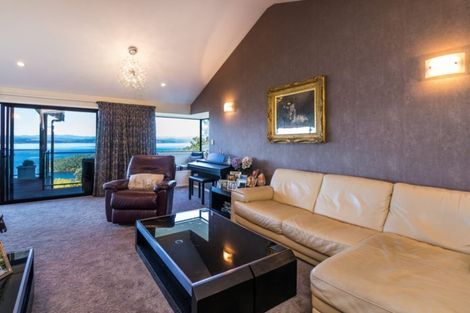 Photo of property in 74 Wakeman Road, Acacia Bay, Taupo, 3330