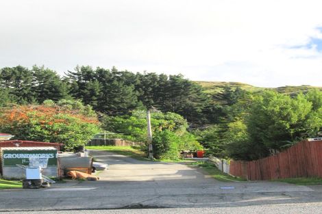 Photo of property in 130 Sievers Grove, Cannons Creek, Porirua, 5024