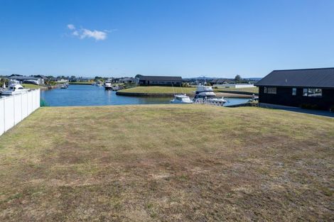 Photo of property in 63 Stace Hopper Drive, One Tree Point, 0118