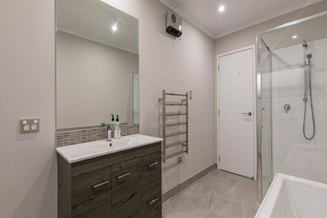 Photo of property in 41 Maka Terrace, Orewa, 0931