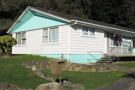 Photo of property in 4 Faris Crescent, Wainuiomata, Lower Hutt, 5014