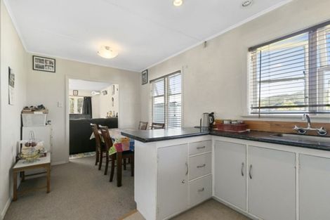 Photo of property in 35 Frederick Street, Wainuiomata, Lower Hutt, 5014