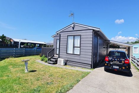 Photo of property in 70a Makarini Street, Paraparaumu, 5032