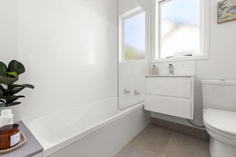 Photo of property in 44 Douglas Mclean Avenue, Marewa, Napier, 4110