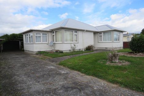 Photo of property in 157 Queen Street, Westport, 7825