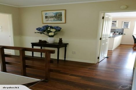 Photo of property in 7 Waterford Drive, Churton Park, Wellington, 6037