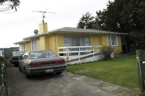 Photo of property in 40 Russell Road, Wainuiomata, Lower Hutt, 5014