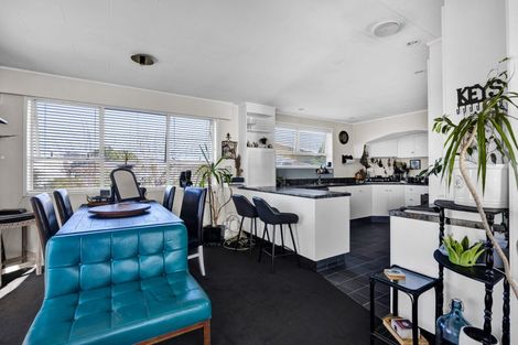 Photo of property in 4 Ropata Street, Hawera, 4610