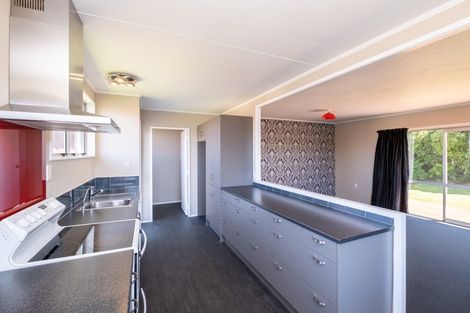 Photo of property in 24 Montjoy Street, Stratford, 4332