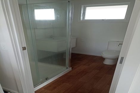 Photo of property in 2/462 East Coast Road, Windsor Park, Auckland, 0630