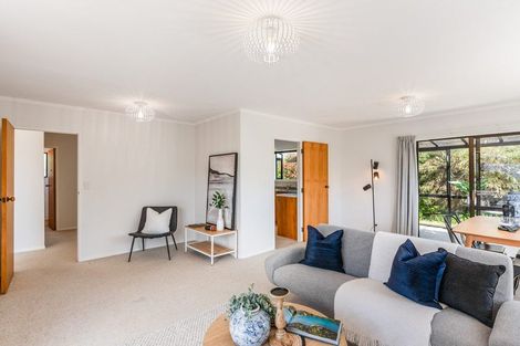 Photo of property in 29 Rosebank Grove, Waikanae, 5036