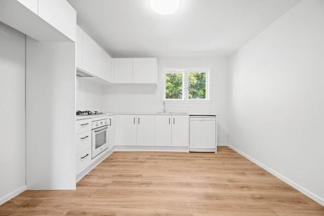 Photo of property in 350 West Coast Road, Glen Eden, Auckland, 0602