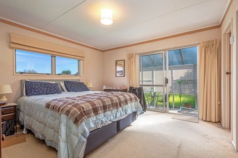Photo of property in 78 John F Kennedy Drive, Milson, Palmerston North, 4414