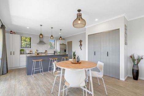Photo of property in 6 Tavarnya Way, Patumahoe, Pukekohe, 2679