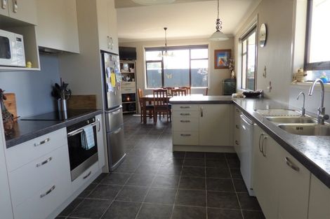 Photo of property in 15 Russell Road, Oamaru North, Oamaru, 9494