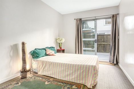 Photo of property in Budget Car Rental, 3/81 Ghuznee Street, Te Aro, Wellington, 6011