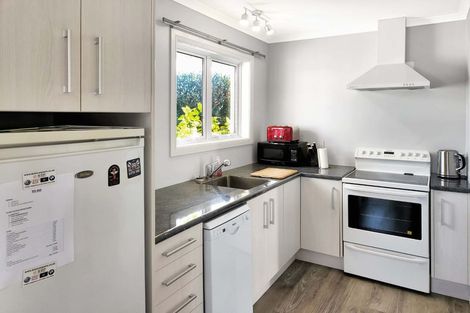 Photo of property in 51 Totara Park Road, Clouston Park, Upper Hutt, 5018