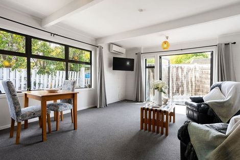 Photo of property in 5/875 Heaphy Terrace, Claudelands, Hamilton, 3214