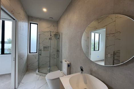 Photo of property in 27f Dawnhaven Drive, Te Atatu Peninsula, Auckland, 0610