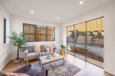 Photo of property in 35c Noall Street, Te Atatu Peninsula, Auckland, 0610