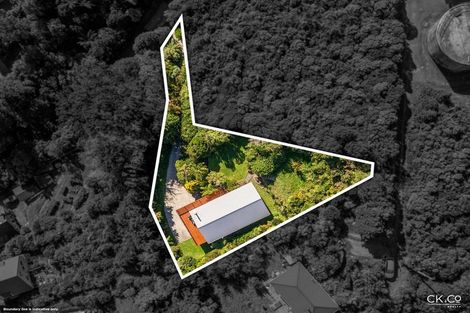 Photo of property in 24 Titiro Moana Road, Korokoro, Lower Hutt, 5012