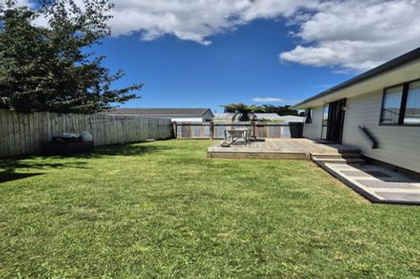 Photo of property in 90 Tiraumea Drive, Pakuranga, Auckland, 2010
