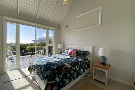 Photo of property in 2/39 Shanaway Rise, Hillcrest, Auckland, 0627