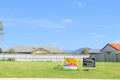 Photo of property in 44 Madeleine Terrace, Papamoa Beach, Papamoa, 3118