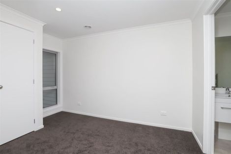 Photo of property in 113u8 Knighton Road, Hillcrest, Hamilton, 3216