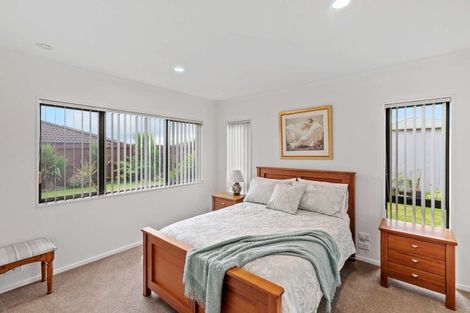 Photo of property in 81 Riverside Drive, Waiuku, 2123