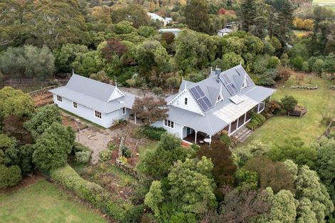 Photo of property in 23 Hyndhope Road, Kennedys Bush, Christchurch, 8025